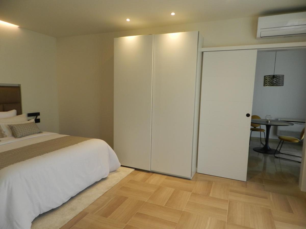Hotel Manel Martorell Ngoại thất bức ảnh