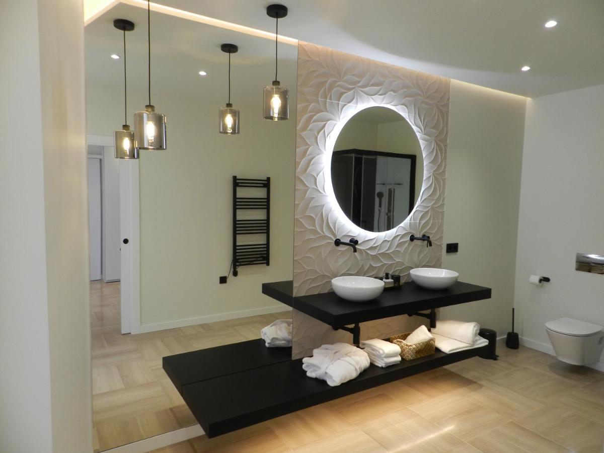 Hotel Manel Martorell Ngoại thất bức ảnh