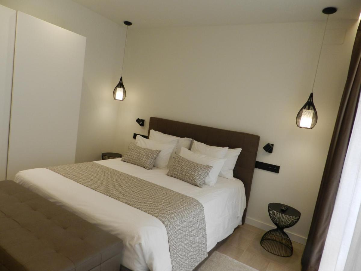 Hotel Manel Martorell Ngoại thất bức ảnh