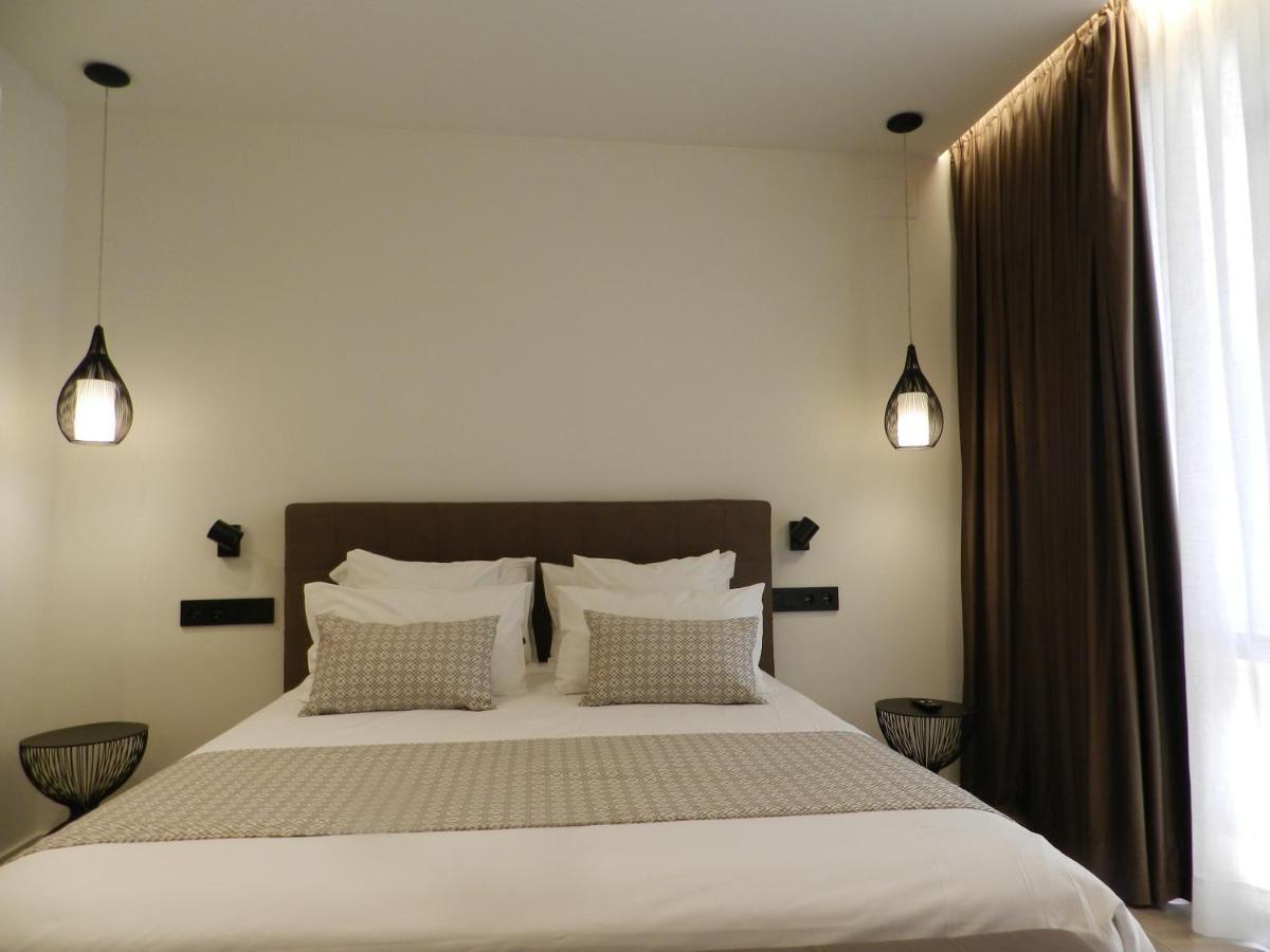 Hotel Manel Martorell Ngoại thất bức ảnh